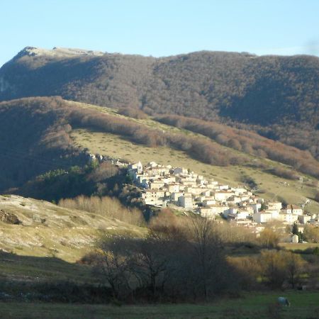 Appartamento Roccione Овиндоли Экстерьер фото