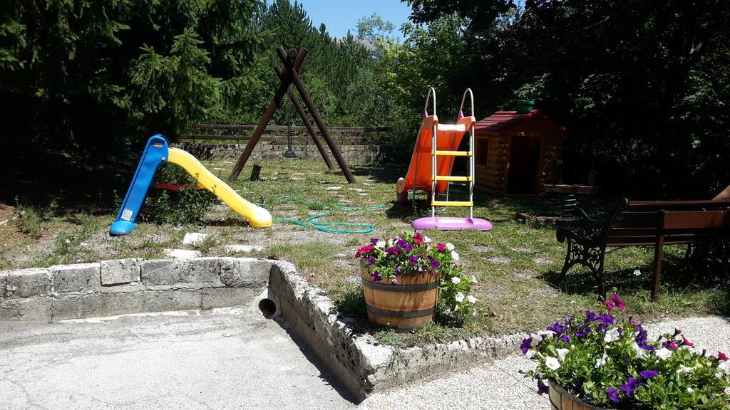 Appartamento Roccione Овиндоли Номер фото